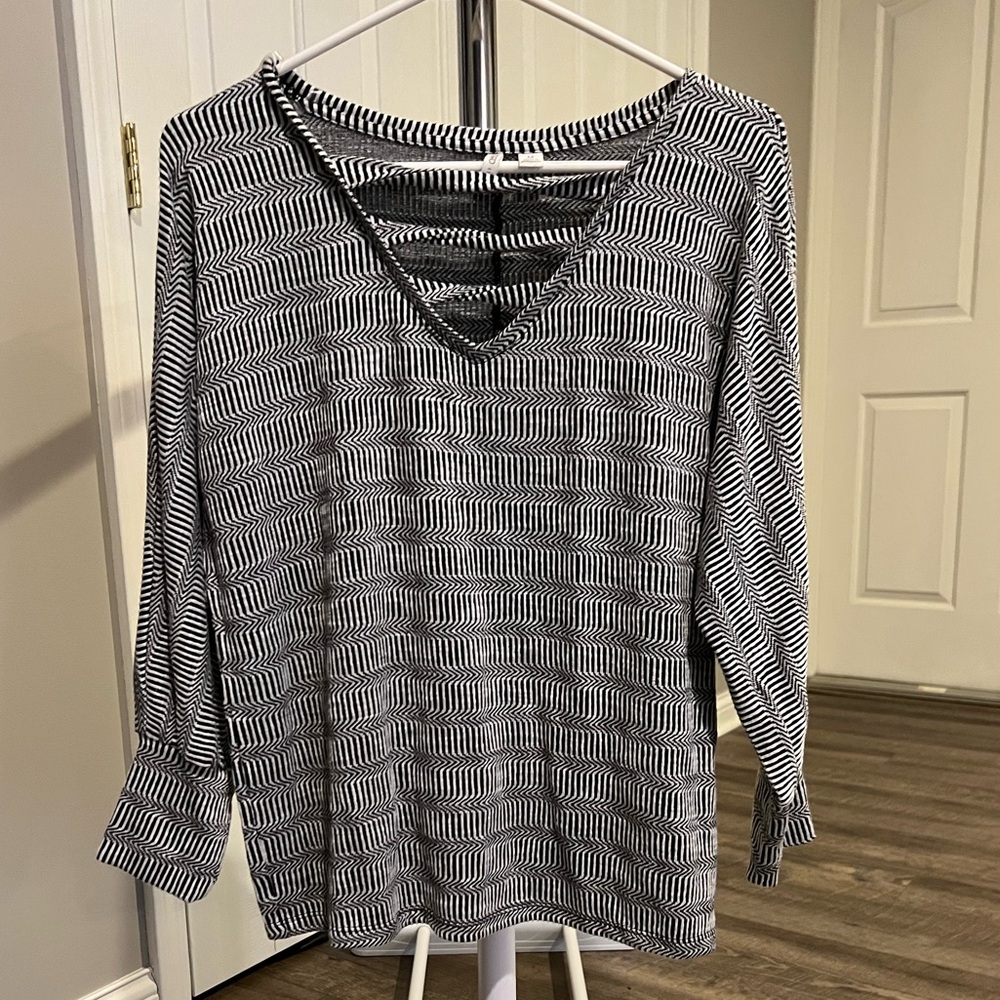 Cato Black and White Patterned Blouse